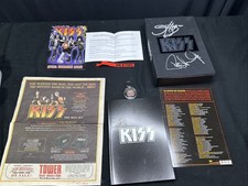 KISS COFANETTO AUTOGRAFATO FIRMATO TOWER RECORDS GENE SIMMONS PAUL STANLEY 