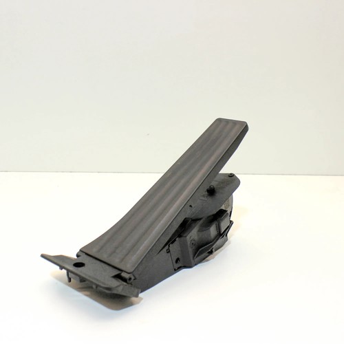Bmw f10 acceleratore 6859999 - 5,