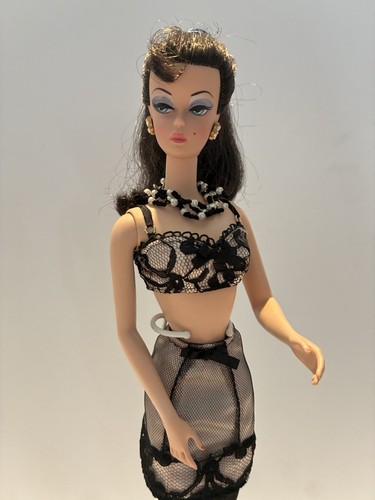 Barbie bambola bruna silkstone - bambola,