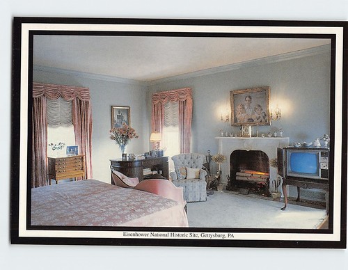 Cartolina master bedroom - cartolina,