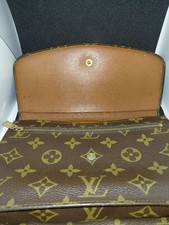 Louis Vuitton Pochette