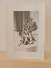 Giovani amici abiti - in,