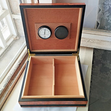 Scatola Porta Sigari in Legno Radica con Deumidificatore ed Igrometro