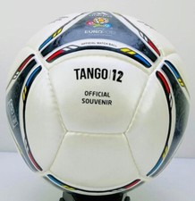 Pallone da calcio Tango 12