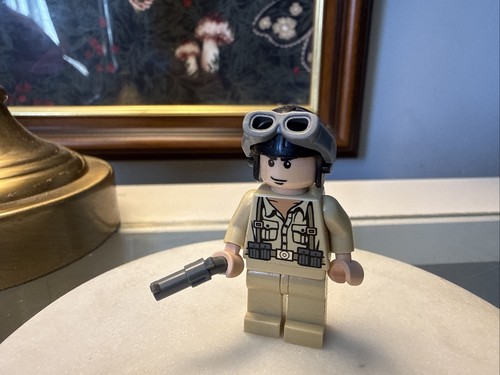 Lego minifigure indiana jones - minifigure,