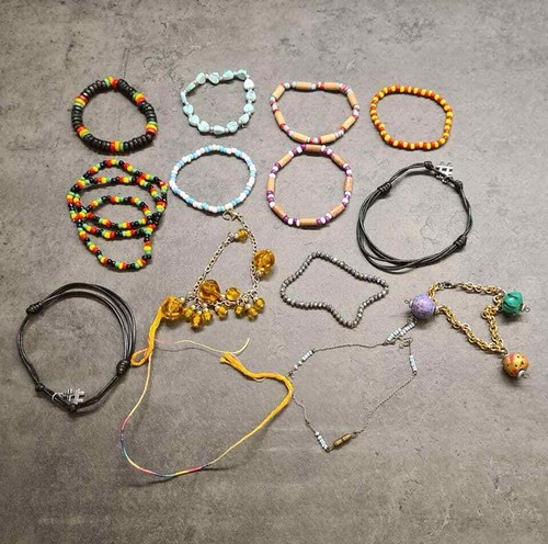 Stock braccialetti di - braccialetti,
