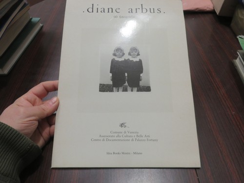 Diane arbus idea books mostre - arbus,