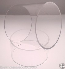 Tubo in plastica trasparente