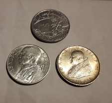 3 monete VATICANO: 500 LIRE  GIOVANNI XXIII  1961; L 2 anno1942; 3) L10 1949.