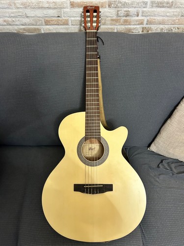 Chitarra classica amplificata - chitarra,