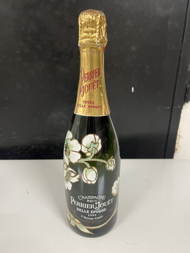 Champagne perrier jouet - champagne, belle
