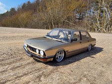 1:18 BMW 528i E28 Airride