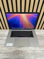 MacBook Pro 15" 2018 i7 16gb