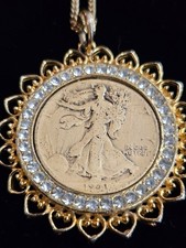 Collana con ciondolo moneta