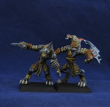 2 miniature in metallo dipinte