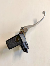 Maitre cylindre frein avant