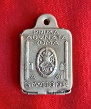 Militaria Fascismo Piastrina Commemorativa in ARGENTO 1^ Adunata Fanti 1934