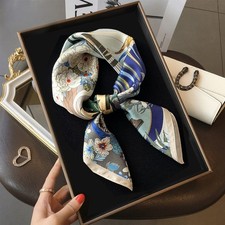 Sciarpa donna quadrata 27"