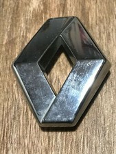 RENAULT 7212 824021 LOGO SIGLA EMBLEMA FREGIO STEMMA TARGHETTA OVALE BADGE SCUDO