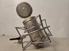 Sontronics Microfono a valvole