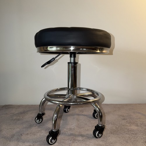 Sgabello rotelle per salone - sgabello, a