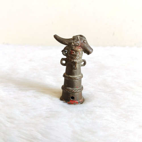 19c antico brass - bull, figurina