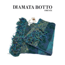 Women's wool scarf