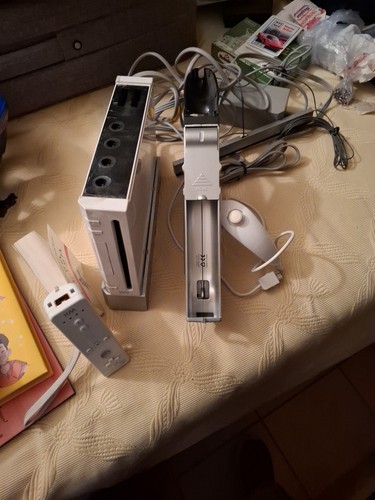 Wii con accessori - wii,