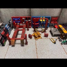 Modellino sollevatore auto