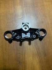 PIASTRA STERZO FORCELLA SUZUKI