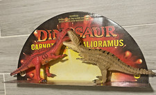 Dinosaur Carnotaurus vs