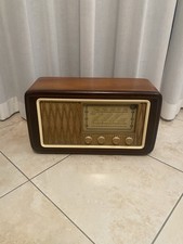 Antica Radio a Valvole. d’poca SIEMENS SM 836 con FM