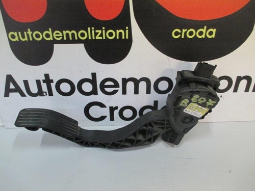 Pedale acceleratore