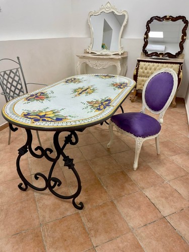 Tavolo ovale decorato - ovale, su