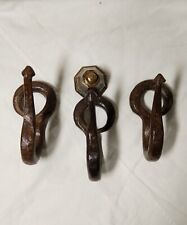 Vecchi Ganci Appendiabiti in Ferro ed Ottone invecchiati, Artigianato Italiano