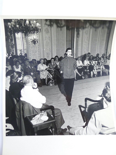 Vecchia foto sfilata moda - vecchia,