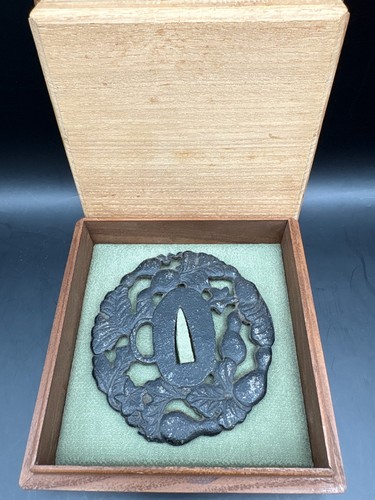Antica spada giapponese tsuba - spada,