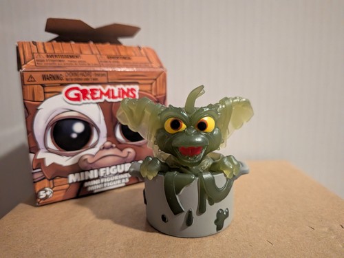Gremlin pasta pot gitd - pot, glow