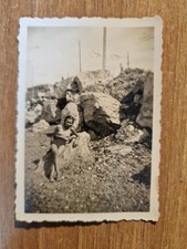 20770. Fotografia donna in posa costume mare gambe sexy italia 8,5x6