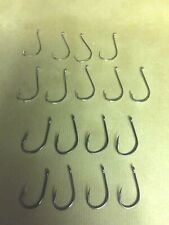 STOCK AMI DA PESCA DI ALTA QUALITA'.17 PEZZI ASSORTITI IN 2 MISURE  PREZZO SUPER