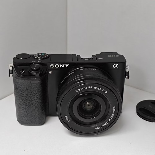Sony alpha a6000 - (92%, new)
