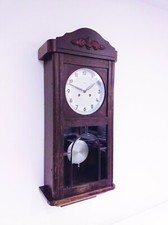 Solo la cassa di un'antico orologio a pendolo marca KIENZLE