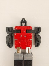 Takara Micro Change MC-05 Micro Shutter (1983) - Diaclone