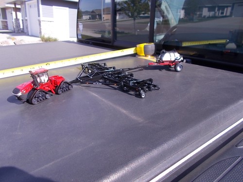 Ertl case 715 quadtrac - case,