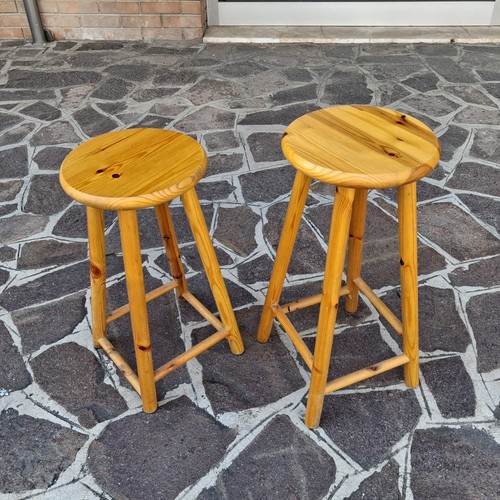 Sgabelli non uguali vintage - 2,