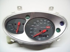 CRUSCOTTO CONTACHILOMETRI APRILIA SCARABEO 100 cc. (Km/h e M.P.H.) NUOVO