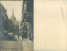 MILANO  STUPENDA ANIMAZIONE CON AUTO D'EPOCA IN BELLA VISTA DI CORSO VIT-N.49844