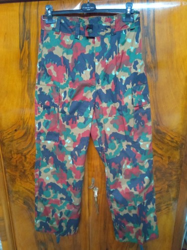 Pantalone mimetico svizzero