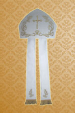 Mitria con ricchi ricami in oro 