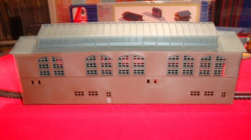 Deposito locomotive posto - +,